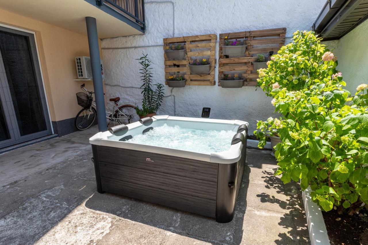 Self Check-In Apartment With Jacuzzi Mostar Exteriör bild