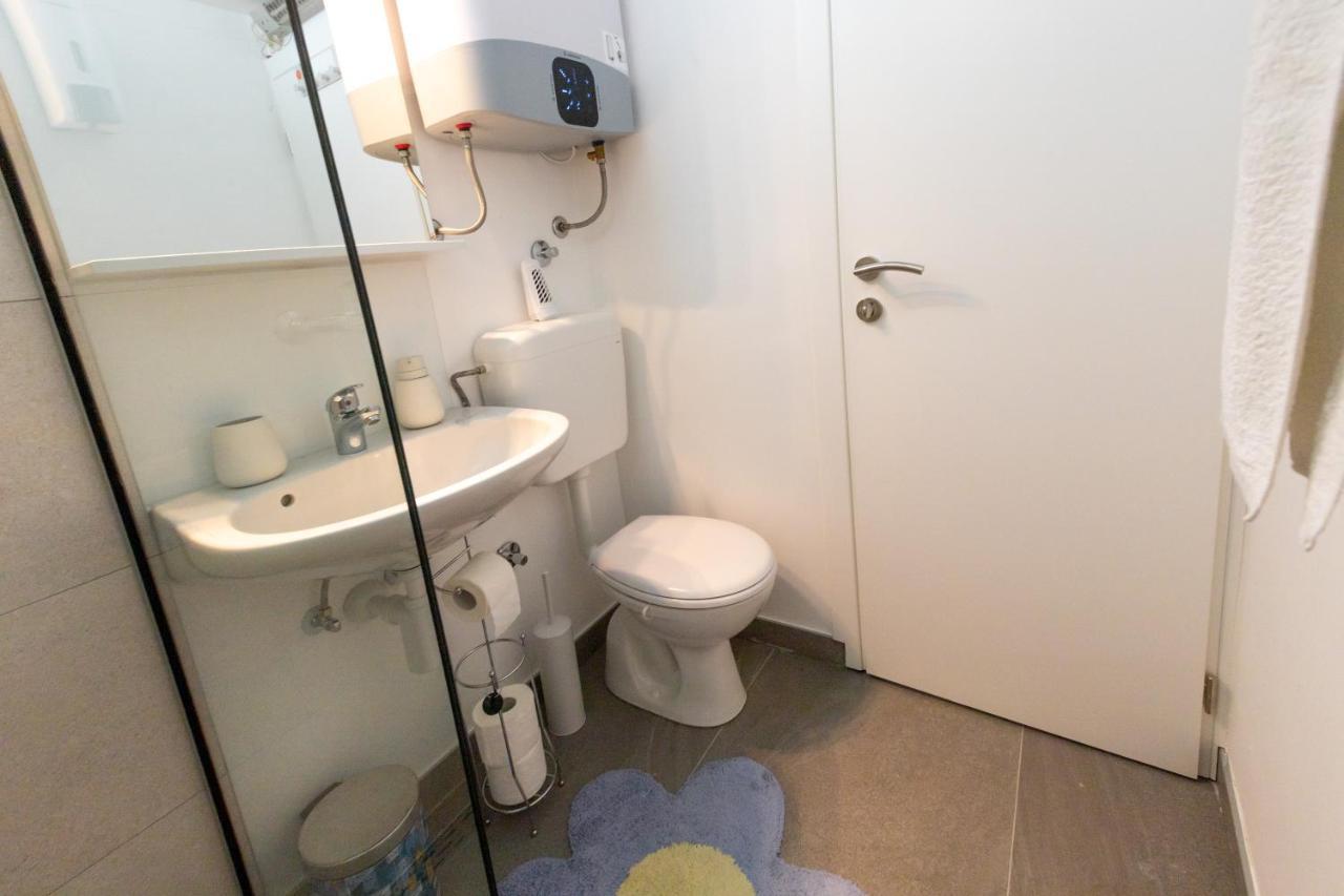 Self Check-In Apartment With Jacuzzi Mostar Exteriör bild