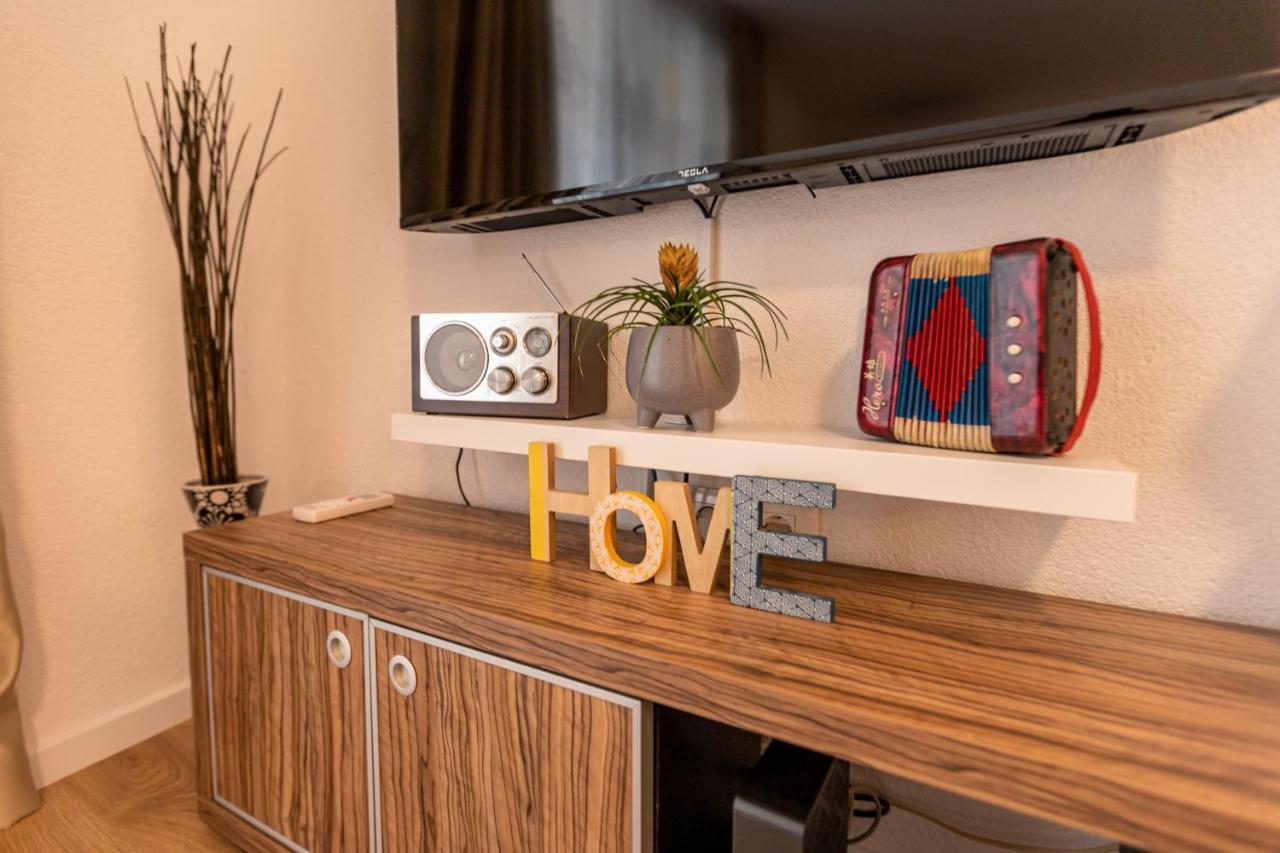 Self Check-In Apartment With Jacuzzi Mostar Exteriör bild