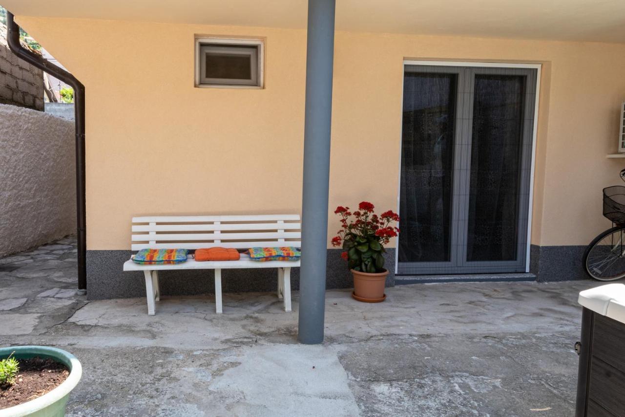 Self Check-In Apartment With Jacuzzi Mostar Exteriör bild