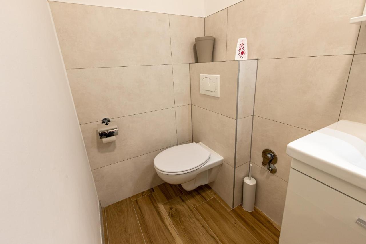 Self Check-In Apartment With Jacuzzi Mostar Exteriör bild